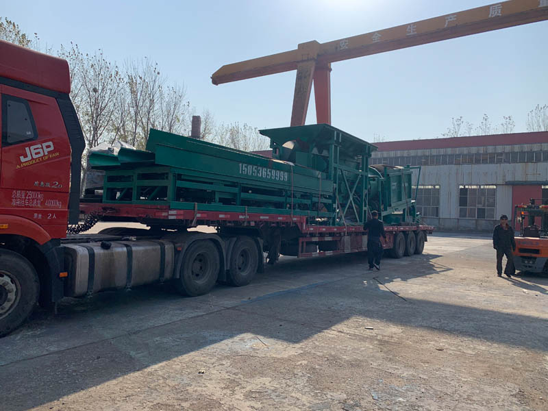 液壓鼓動溜槽淘金機發(fā)往江西